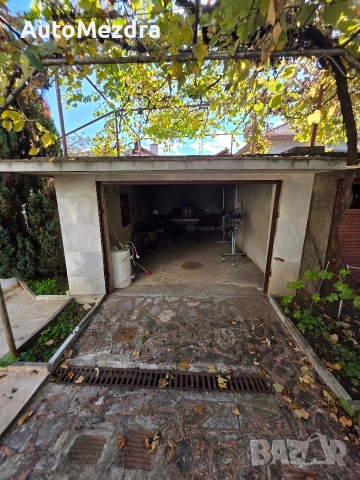 продава се къжа на 3 етажа гр Мездра Възможен бартер за др имот с доплащане , снимка 5 - Къщи - 53332497