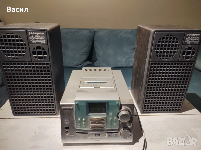 Продавам уредба Samsung и тонколони Респром 