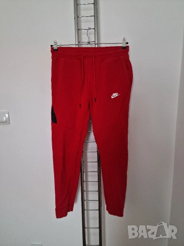 Страхотно мъжко спортно долнище NIKE, размер M 