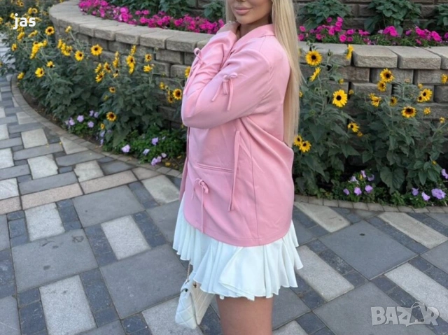 Дамско сако М размер