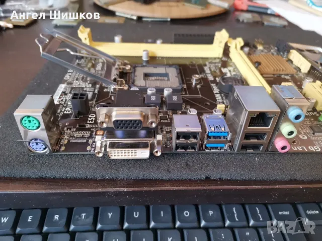 Дънна платка H81 Asus H81M-E Socket 1150, снимка 2 - Дънни платки - 46941949