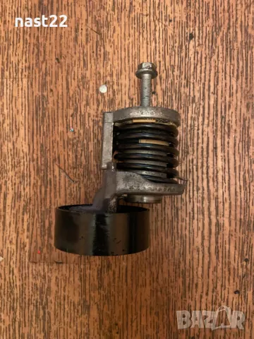 Обтегач с ролка за пистов ремък Фолскваге,Ауди,Шкода 038 903 315 AH