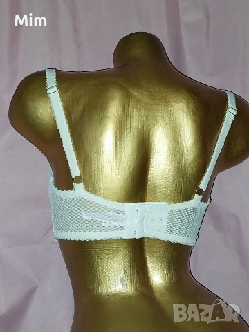 Victoria 'S Secret 34DDD Бял дантелен сутиен , снимка 6 - Бельо - 53364116