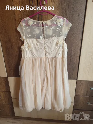 Бежова , телесна рокля с тюл и бродерия , снимка 2 - Рокли - 49940007