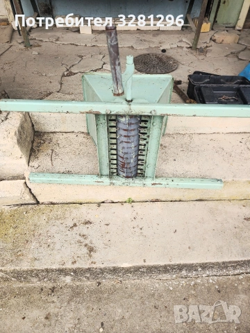 Продавам ръчна гроздомелачка, снимка 3 - Други стоки за дома - 53910052