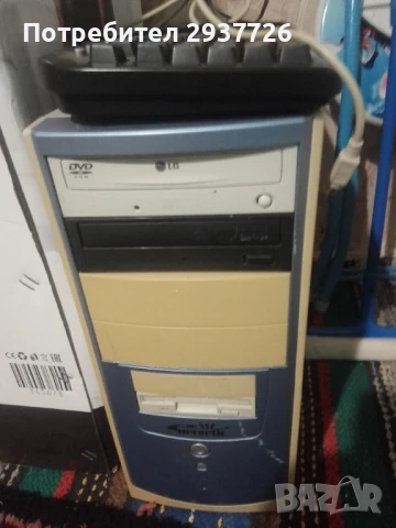 Продавам стар компютър , снимка 5 - Работни компютри - 51213272