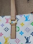 Оригинална дамска чанта Louis Vuitton , снимка 2