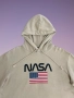 Суитшър H&M NASA с качулка, като ново, размер M, бежов, снимка 2