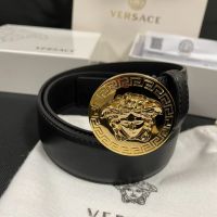 Чисто нов дамски колан Versace medusa със златна тока, снимка 1 - Колани - 45190305