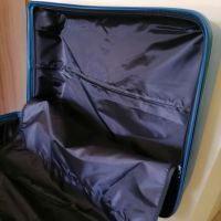 Голям куфар от полипропилен с предпазен калъф, снимка 9 - Куфари - 45147909