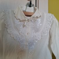 Детска бяла блуза риза с копчета и дантели, снимка 2 - Детски Блузи и туники - 45904982