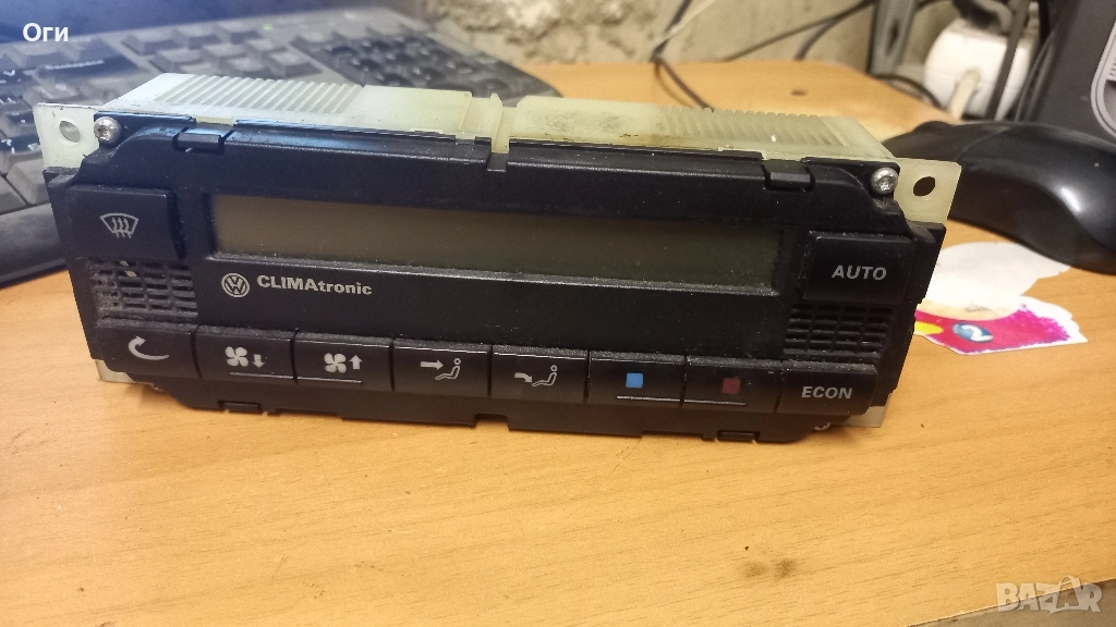 Панел климатроник за Голф 4 и Пасат В5 3B1 907 044 B / 5HB 007 617-10, снимка 1