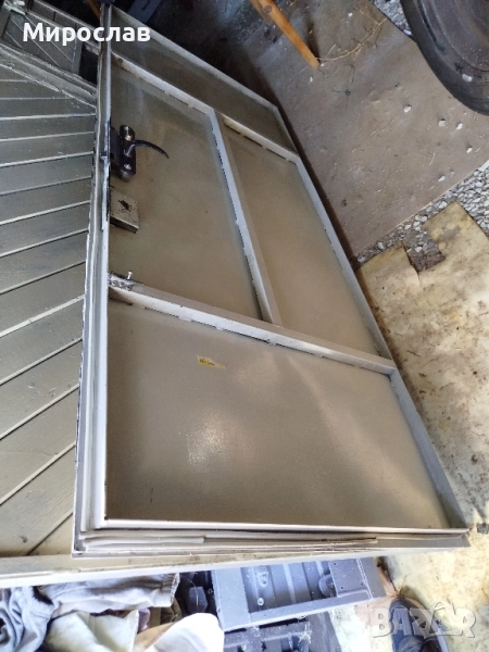 метална врата , снимка 1