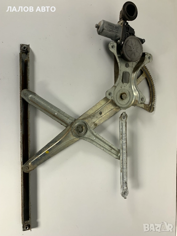 Преден десен стъклоповдигач моторче Тойота Хилукс Toyota Hilux 85720-0K010, снимка 1