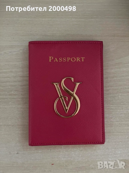 Victoria's secret passport case , снимка 1