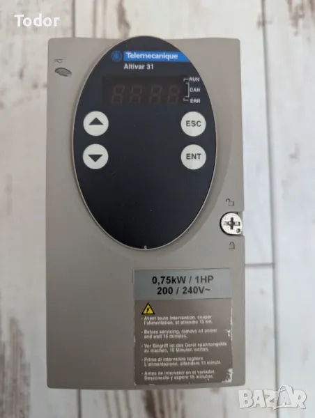 Честотен инвертор Schneider Electric ATV31, снимка 1