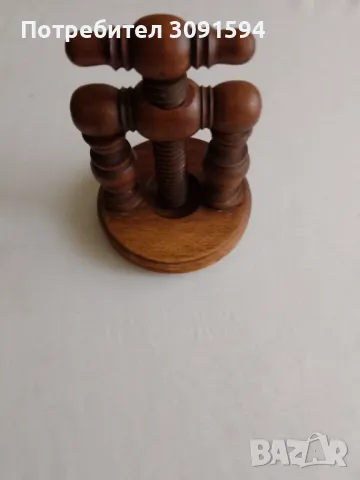 Дъбова преса за орехи ядки 18 век, снимка 2 - Антикварни и старинни предмети - 49632479