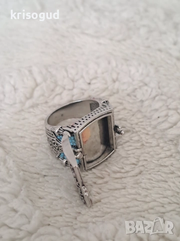 Мъжки пръстен от неръждаема стомана със синтетичен тюркоаз и орнаменти, снимка 10 - Пръстени - 53509601