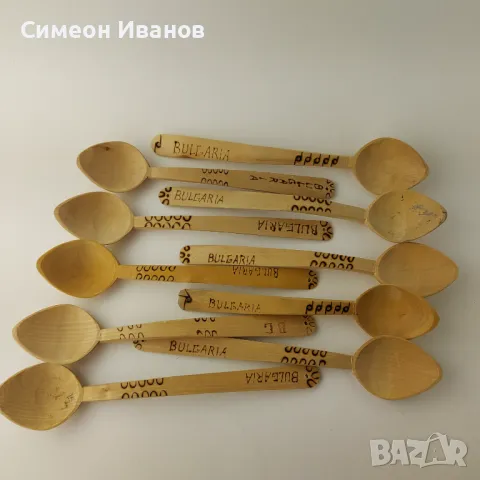 Лот от 10 броя дървени лъжици сувенири  B0097, снимка 1 - Антикварни и старинни предмети - 48691904