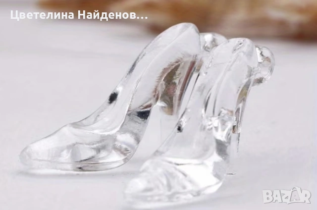 обувки са декорация 