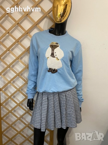 Блуза с мече