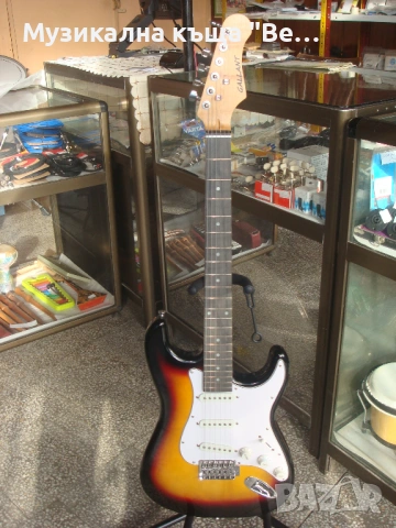 Електрическа китара с кабел и тремоло