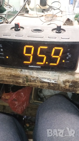 Радио 1, снимка 2 - Радиокасетофони, транзистори - 53025395