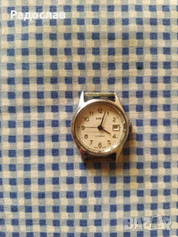 стар механичен часовник Заря