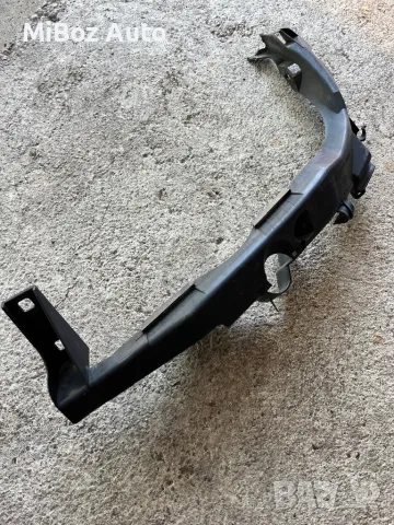 Държач фар facelift БМВ Е90 91 BMW