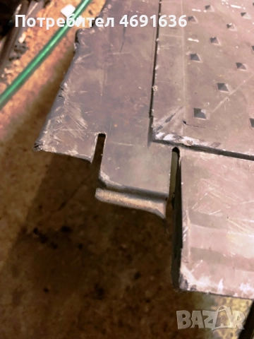 Капак на кутията за акумолаторите на Мерцедес Актрус само за 20лв. a9415410003, снимка 2 - Части - 52901381