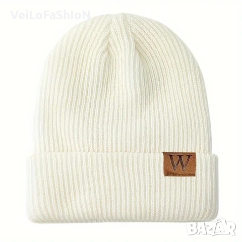 Нова зимна детска шапка с етикет W в черен цвят, снимка 5 - Шапки, шалове и ръкавици - 46896216