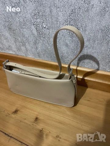 Оригинална дамска чанта By Far, снимка 2 - Чанти - 53948641