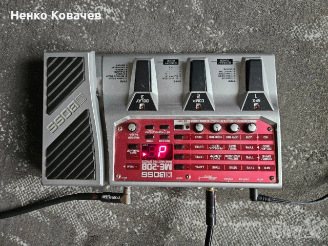 Мултиефект за бас китара BOSS ME20B, снимка 5 - Китари - 52640904