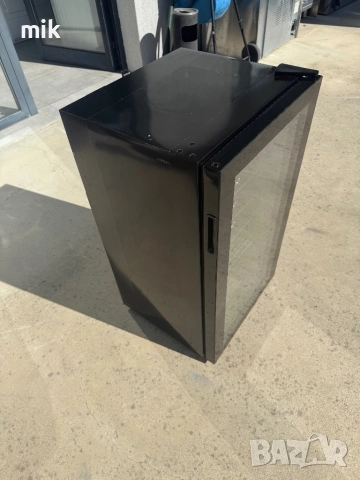 Малка хладилна витрина , снимка 2 - Витрини - 51952273