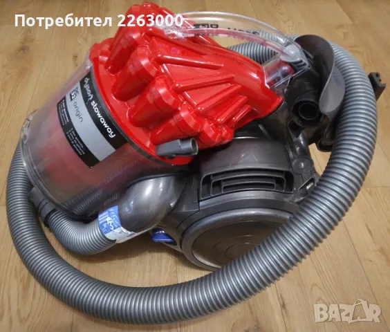 Продавам работеща прахосмукачка Dyson DC32., снимка 1 - Прахосмукачки - 49120157