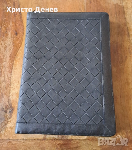 папка луксозна за документи с цип дизайнерска на квадрати естествена кожа А4 внос от Германия