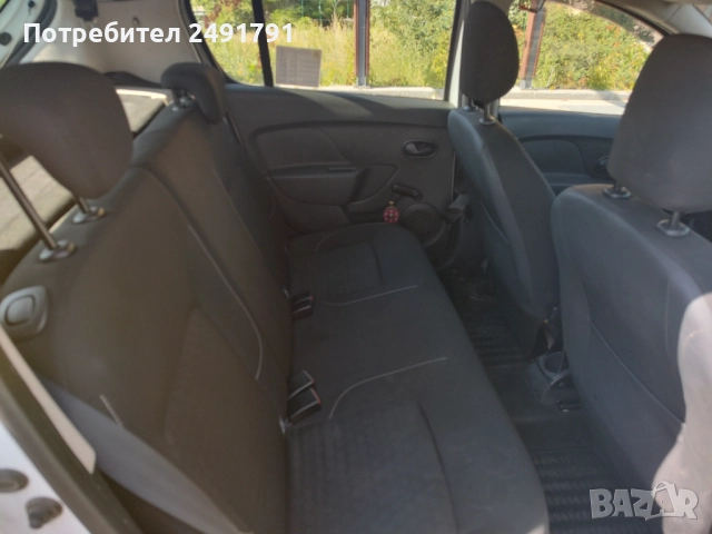 Dacia Sandero 1.5 dci, 2015, снимка 17 - Автомобили и джипове - 52053445