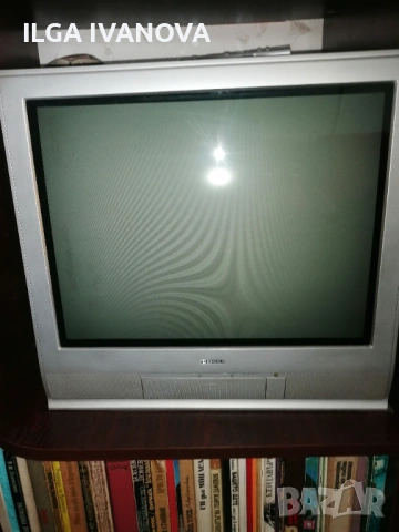 Подарявам телевизор Toshiba 21 incha с дистанционно. Работи. 