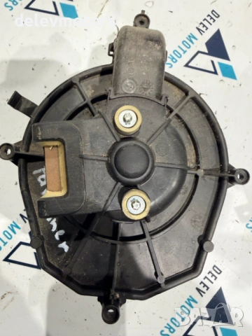 5E2228200 вентилатор за парно от Peugeot Partner 1.6 BlueHDi, 100 ph., 5 sp., engine BHY, 40 000 km, снимка 2 - Части - 53034239