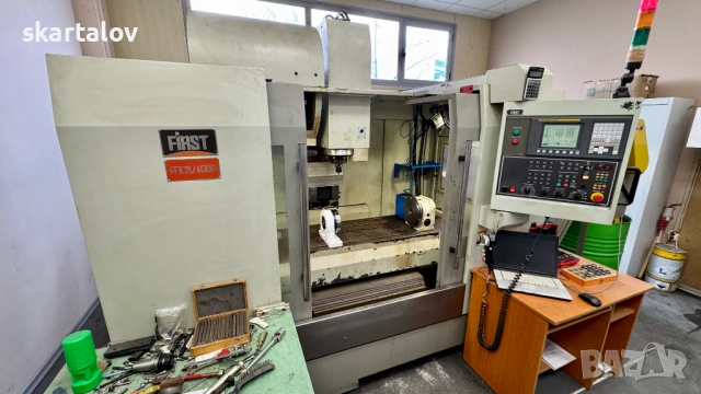 CNC център FIRST MCV1000