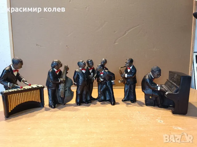 колекционерски фигури "Enesco ALL THAT JAZZ", снимка 1 - Колекции - 48894797