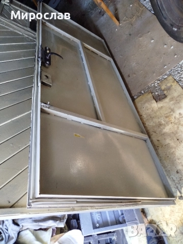 метална врата 