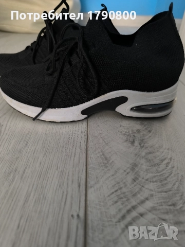 дамски спортни обувки 