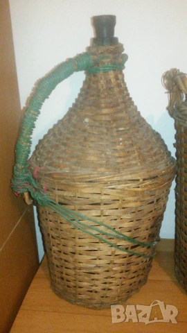 Лот 4 дамаджани, снимка 2 - Буркани, бутилки и капачки - 53367075