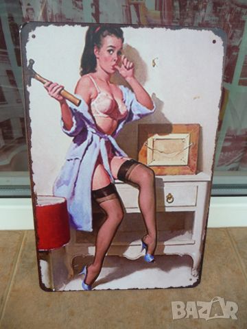 Метална табела еротика момиче закача картина на стената чук чукане пирон палец, снимка 1 - Декорация за дома - 46073959