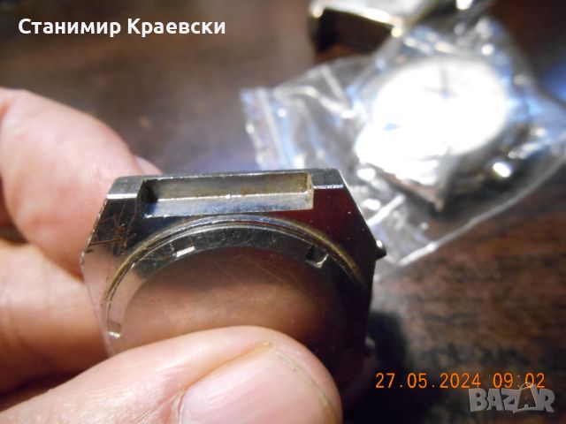 ACME- LCD watch - vintage 81, снимка 7 - Други ценни предмети - 46112514