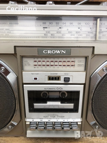 Радиокасетофон  Crown  CSC 950L(Japan), снимка 2 - Радиокасетофони, транзистори - 51860495