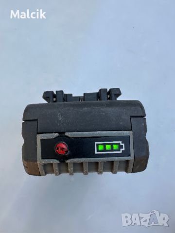 Оригинална батерия Wurth 18волта 4.0ампера с индикация, снимка 2 - Други инструменти - 45640044