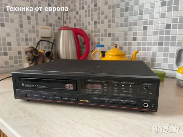 cd player, снимка 1 - Ресийвъри, усилватели, смесителни пултове - 47009158