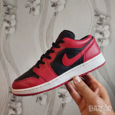 Nike Air Jordan 1 Low GS „Reverse Bred“  номер 39 , снимка 18 - Маратонки - 50178165